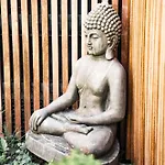 Celeste Beaute & Szálloda *