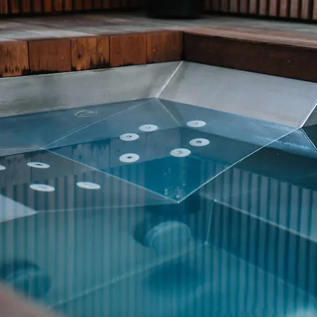 Celeste Beaute & Hotel