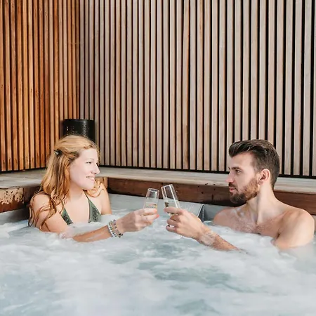 Celeste Beaute & Spa Hotel *